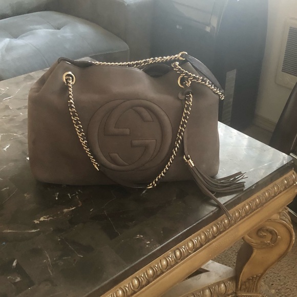 Gucci Handbags - Gucci soho bag Authentic